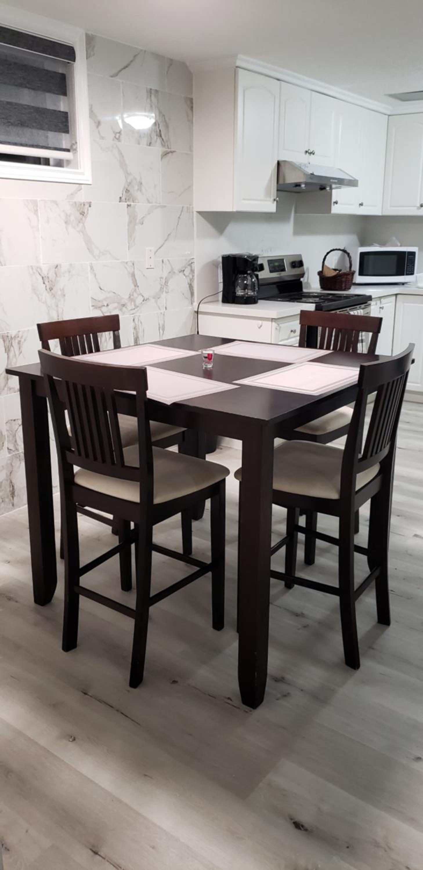 Guelph Vacations - 2 Bedroom Luxury Apartment - Property Image 13