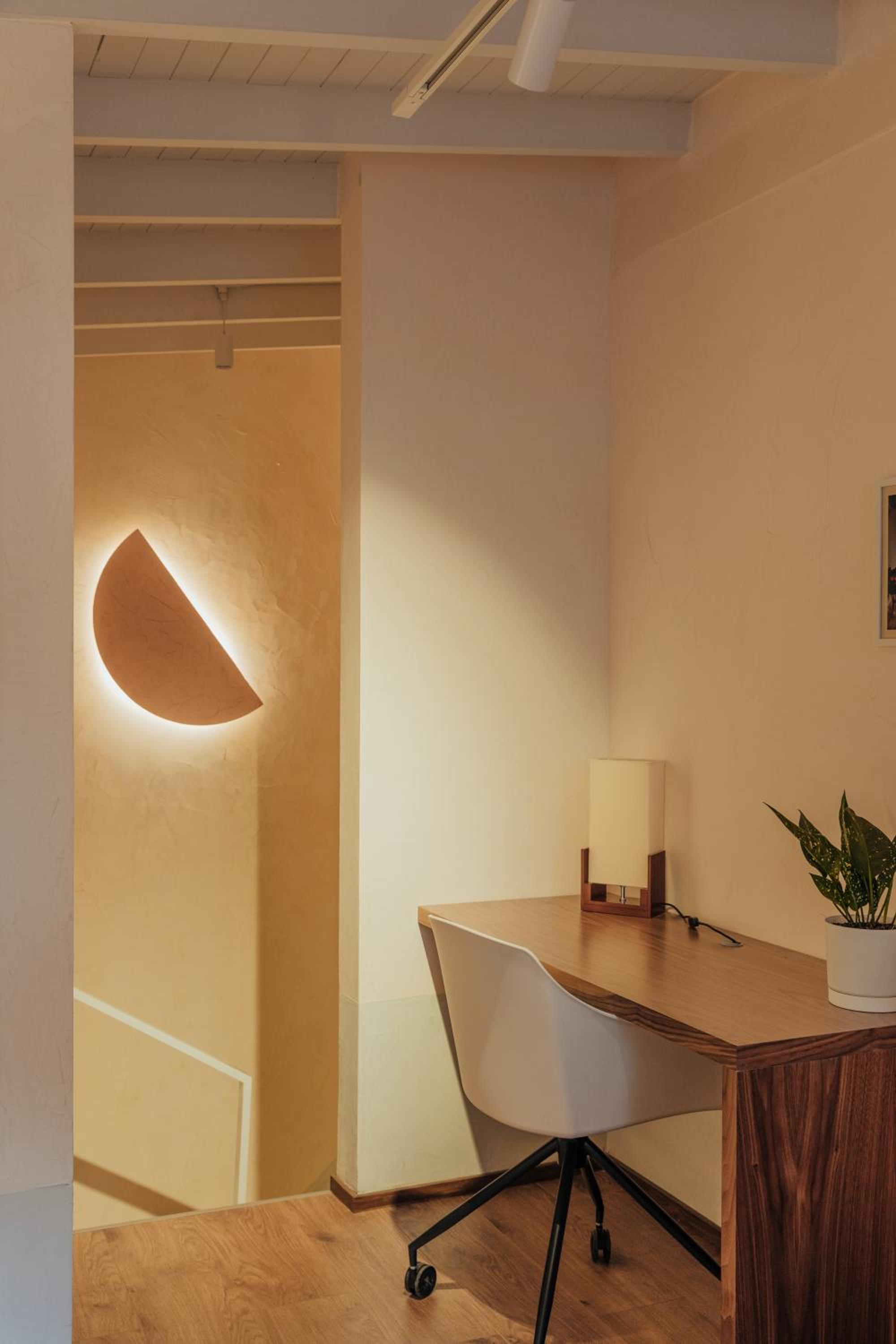 NEW Cozy Duplex in Laureles with A/C and WI-FI