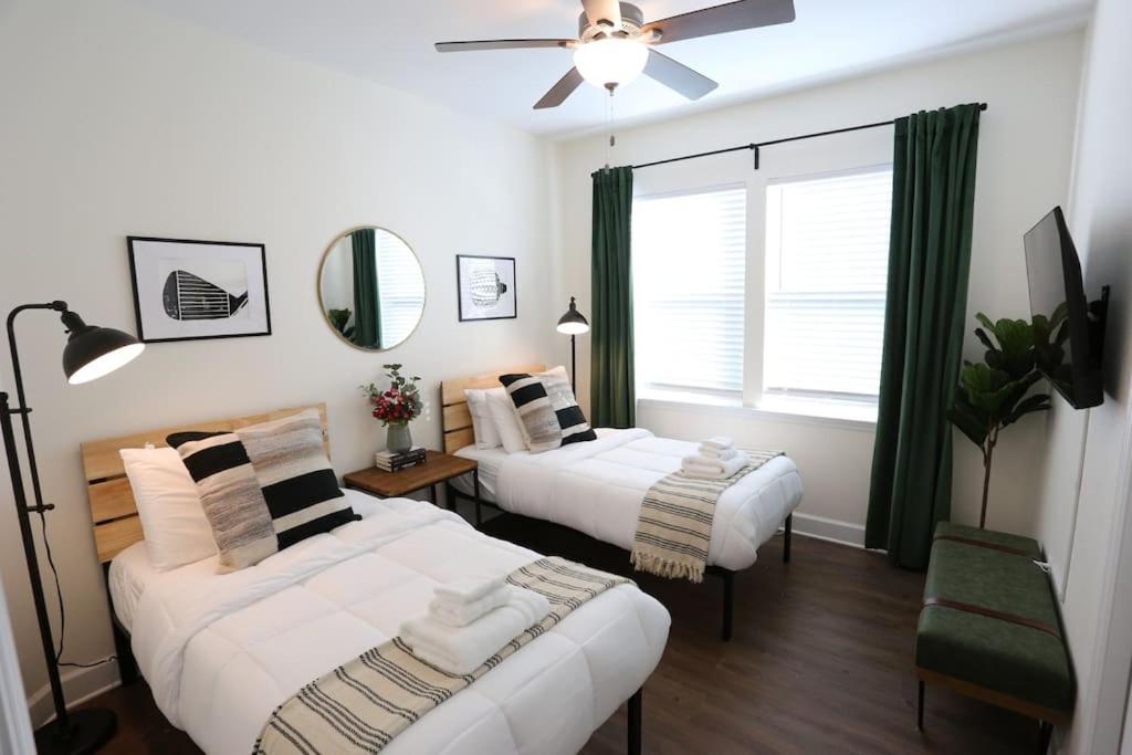 The Champion's Suite Newly Built Upscale Central view 5