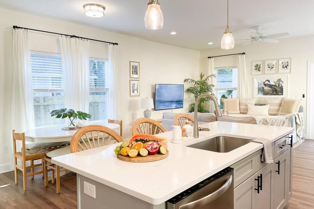 The Floridian Newly Built Dreamhome Central view 2