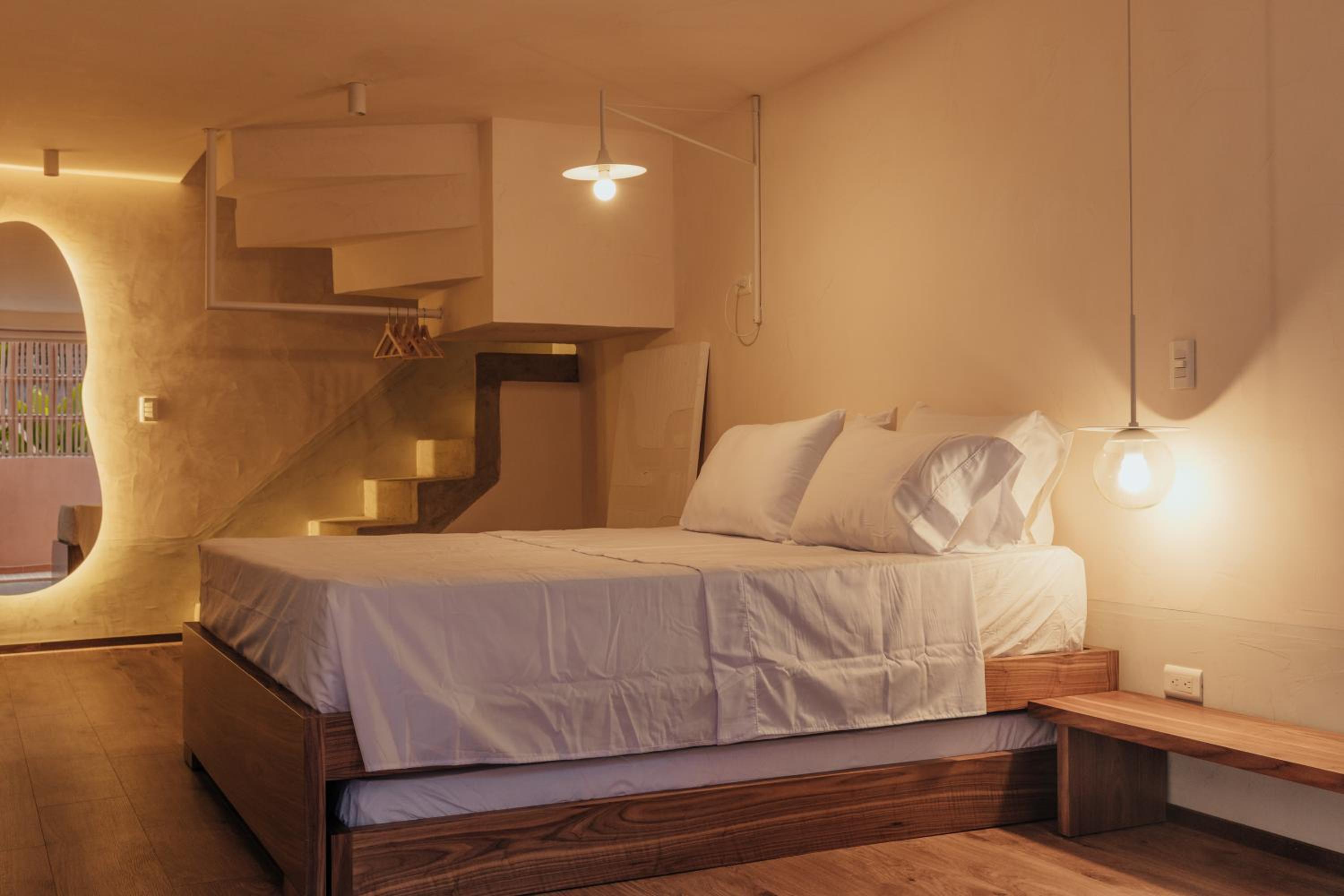 NEW Cozy Duplex in Laureles with A/C and WI-FI