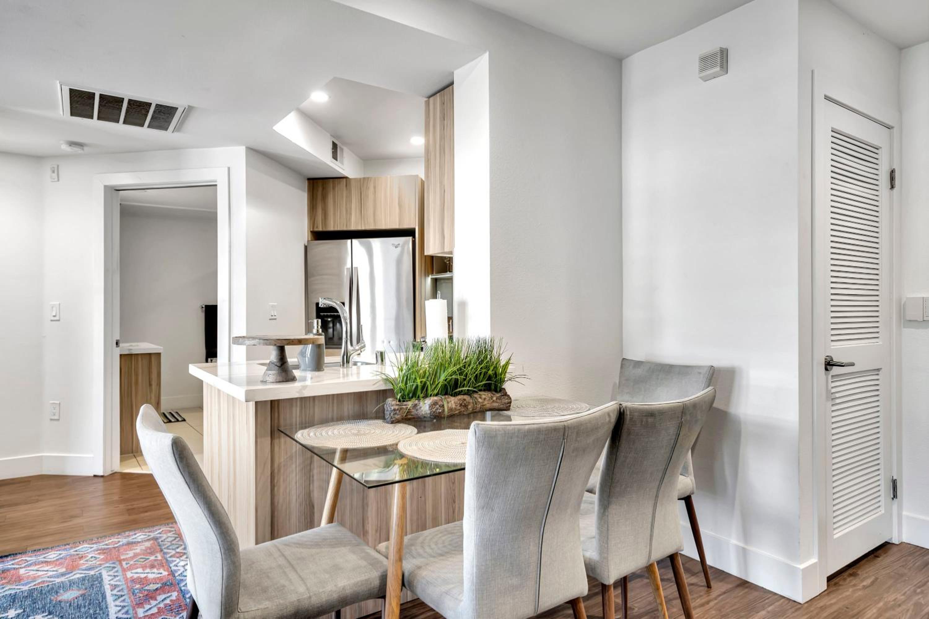 13 Luxury apartment