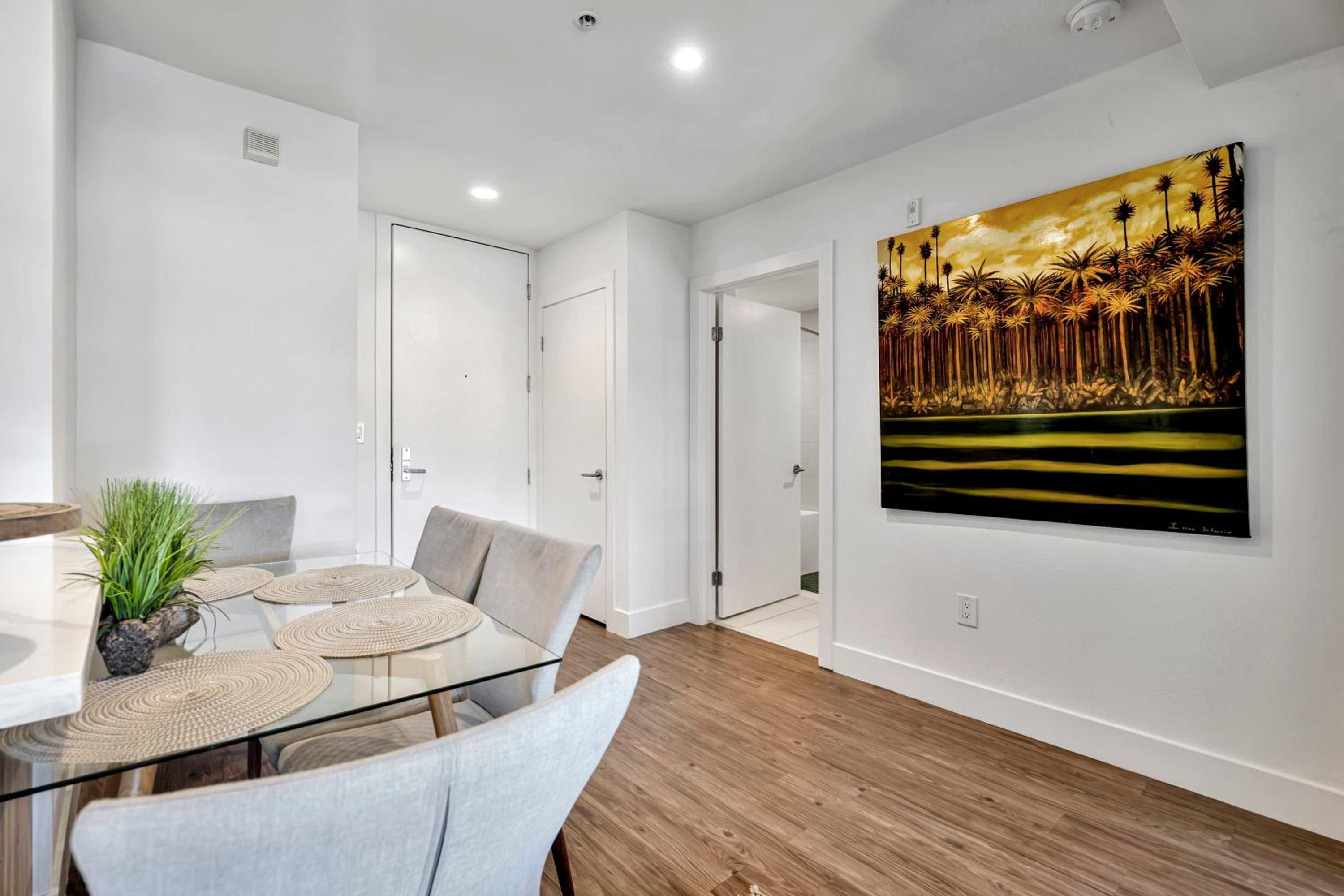 13 Luxury apartment