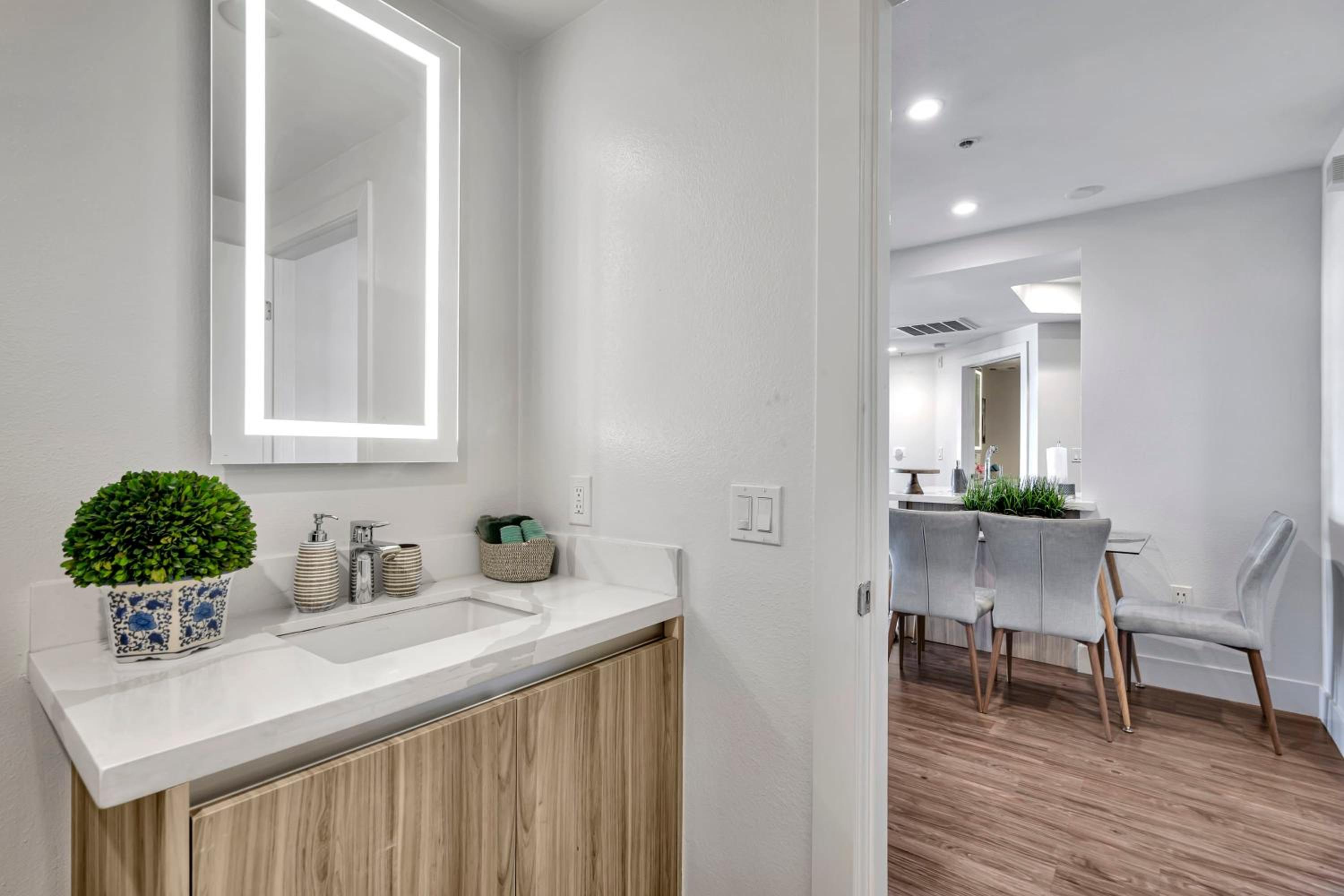 13 Luxury apartment