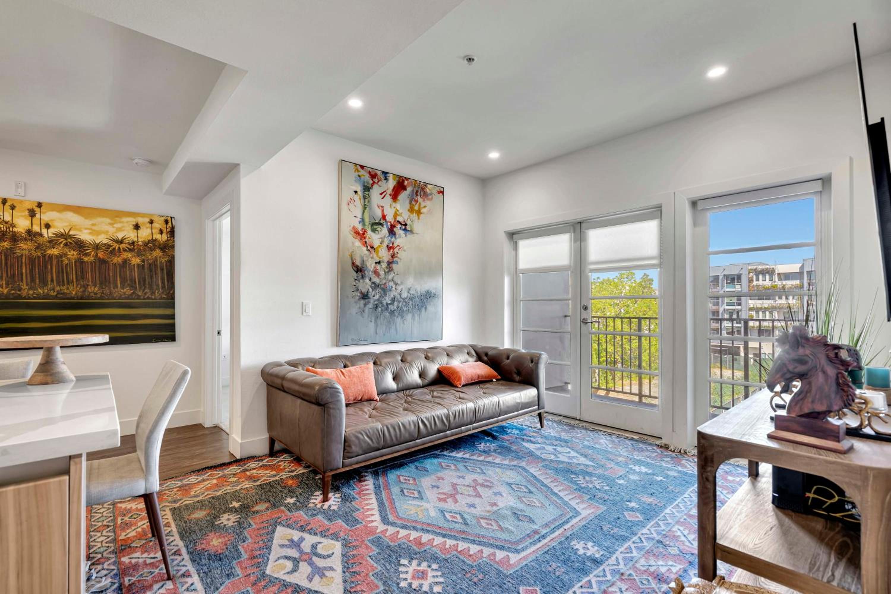 13 Luxury apartment