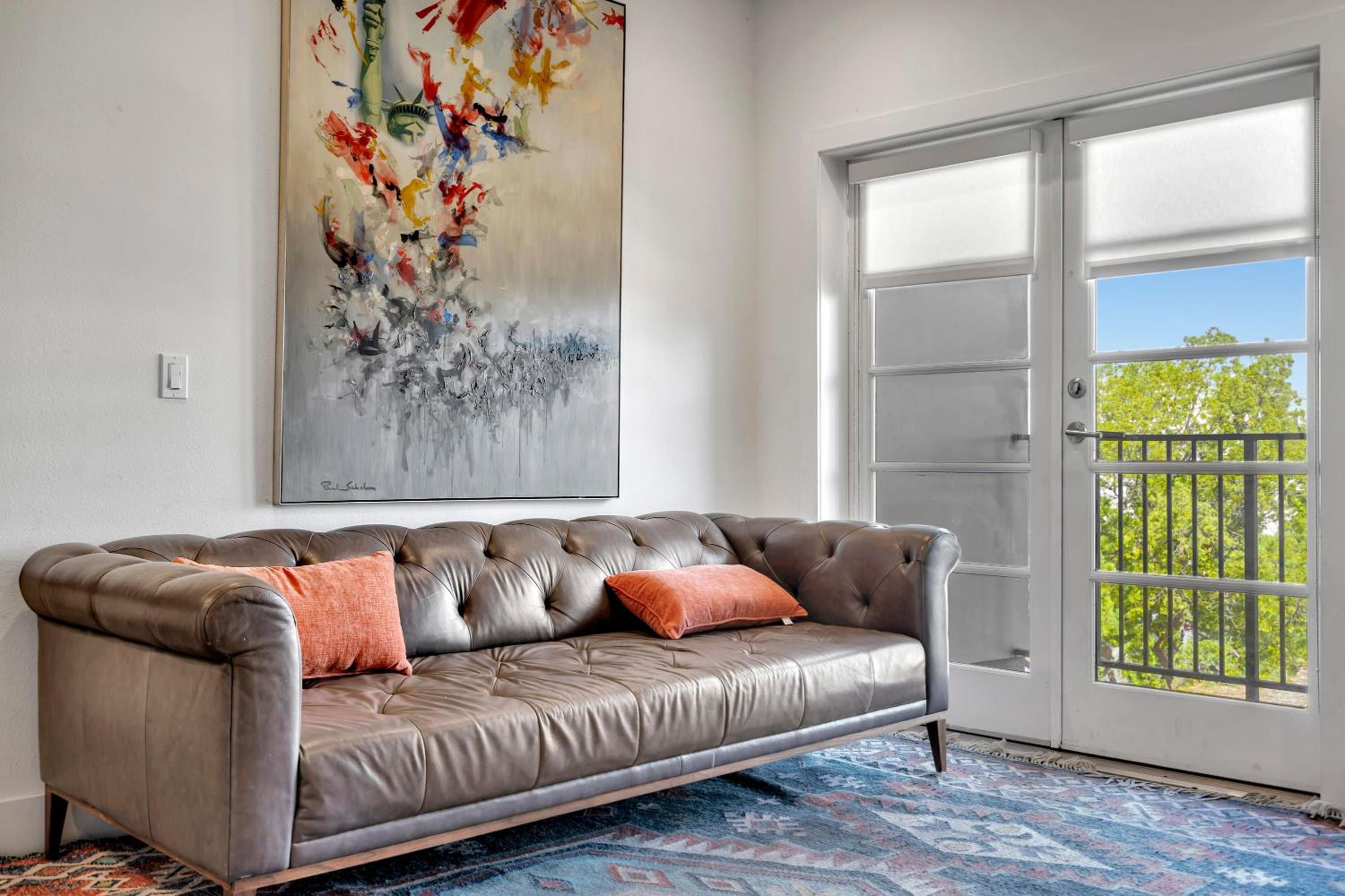 13 Luxury apartment