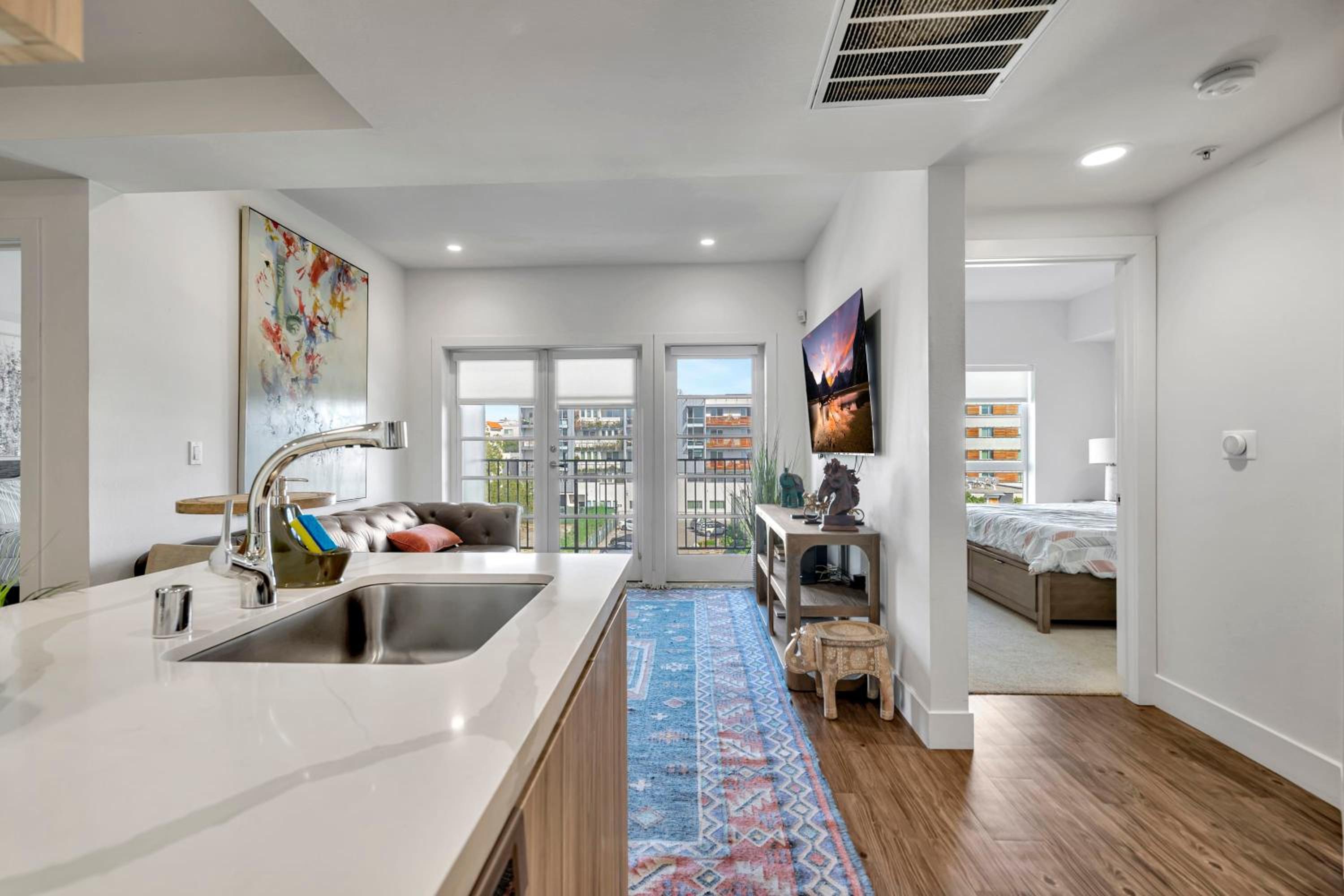 13 Luxury apartment