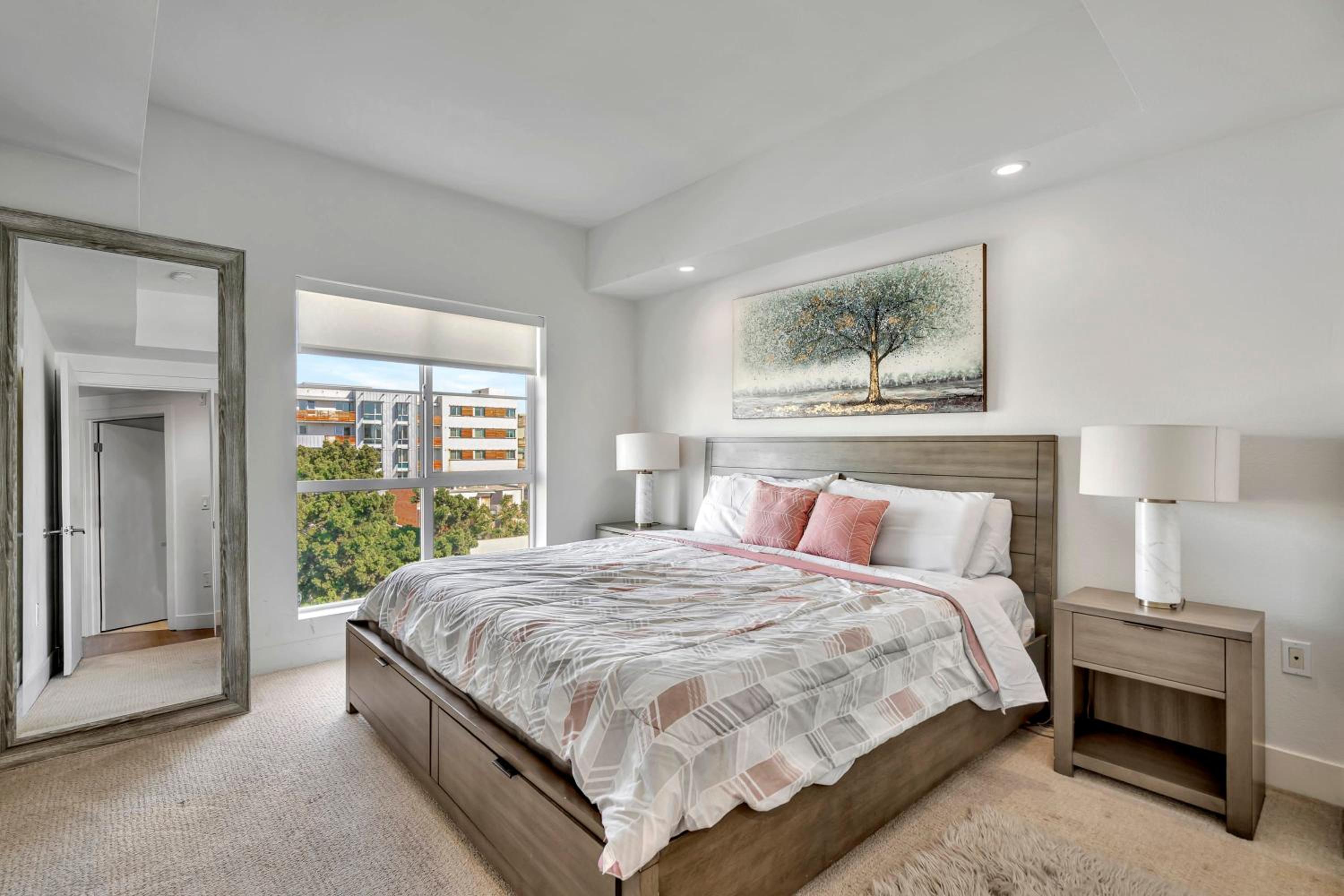 13 Luxury apartment