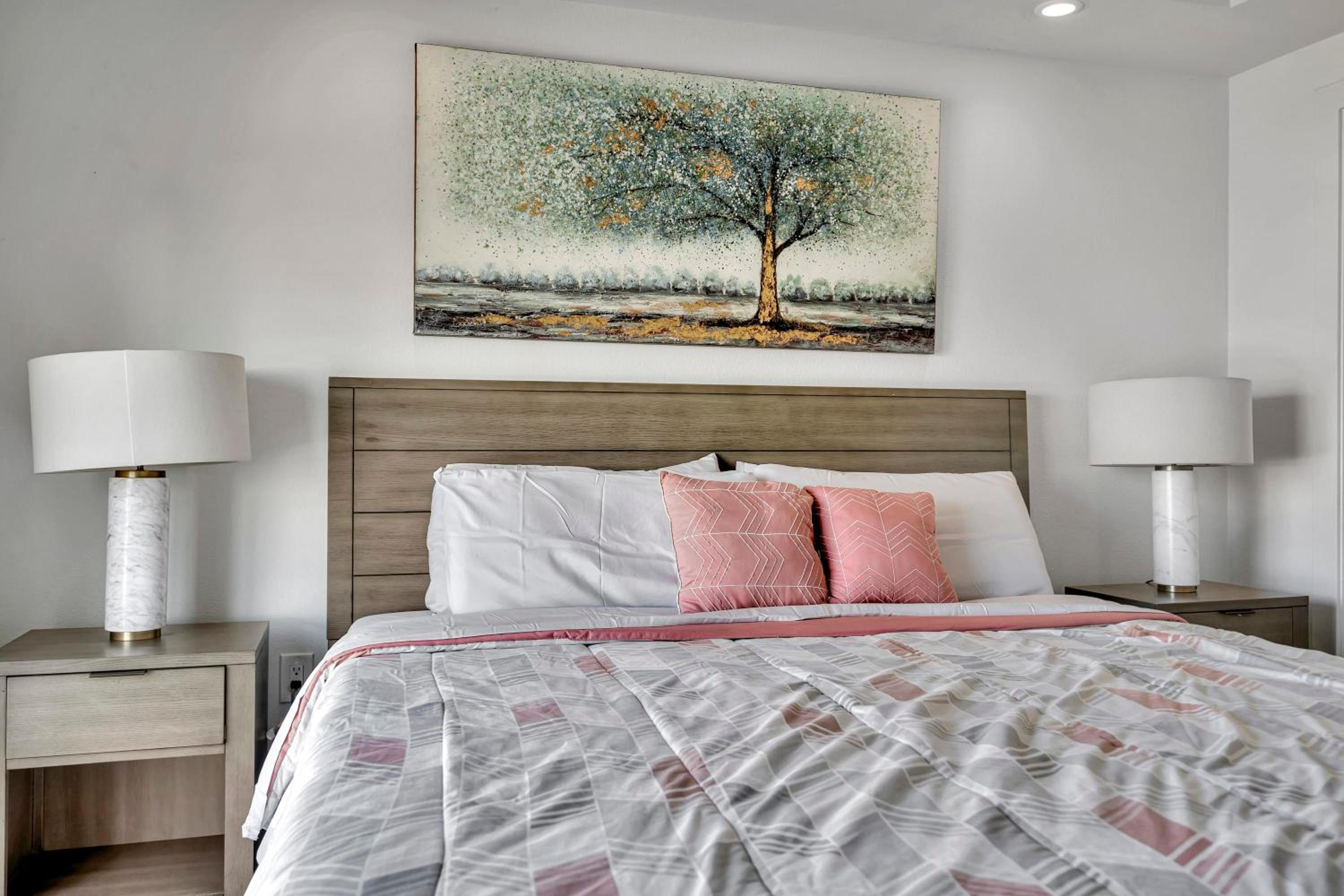 13 Luxury apartment