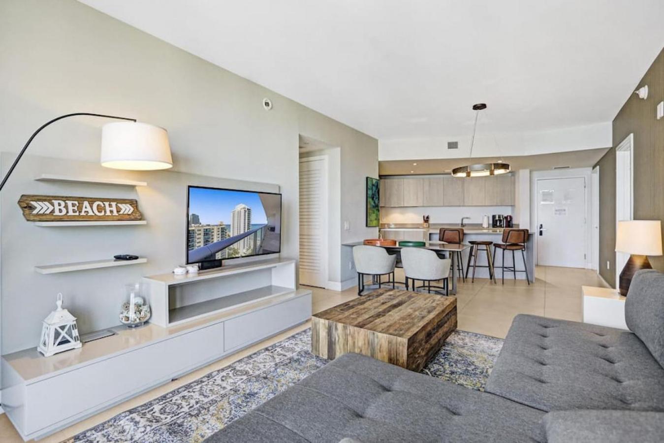 Luxury 2BR 2BA Water Front in Hyde Beach Resort view 3