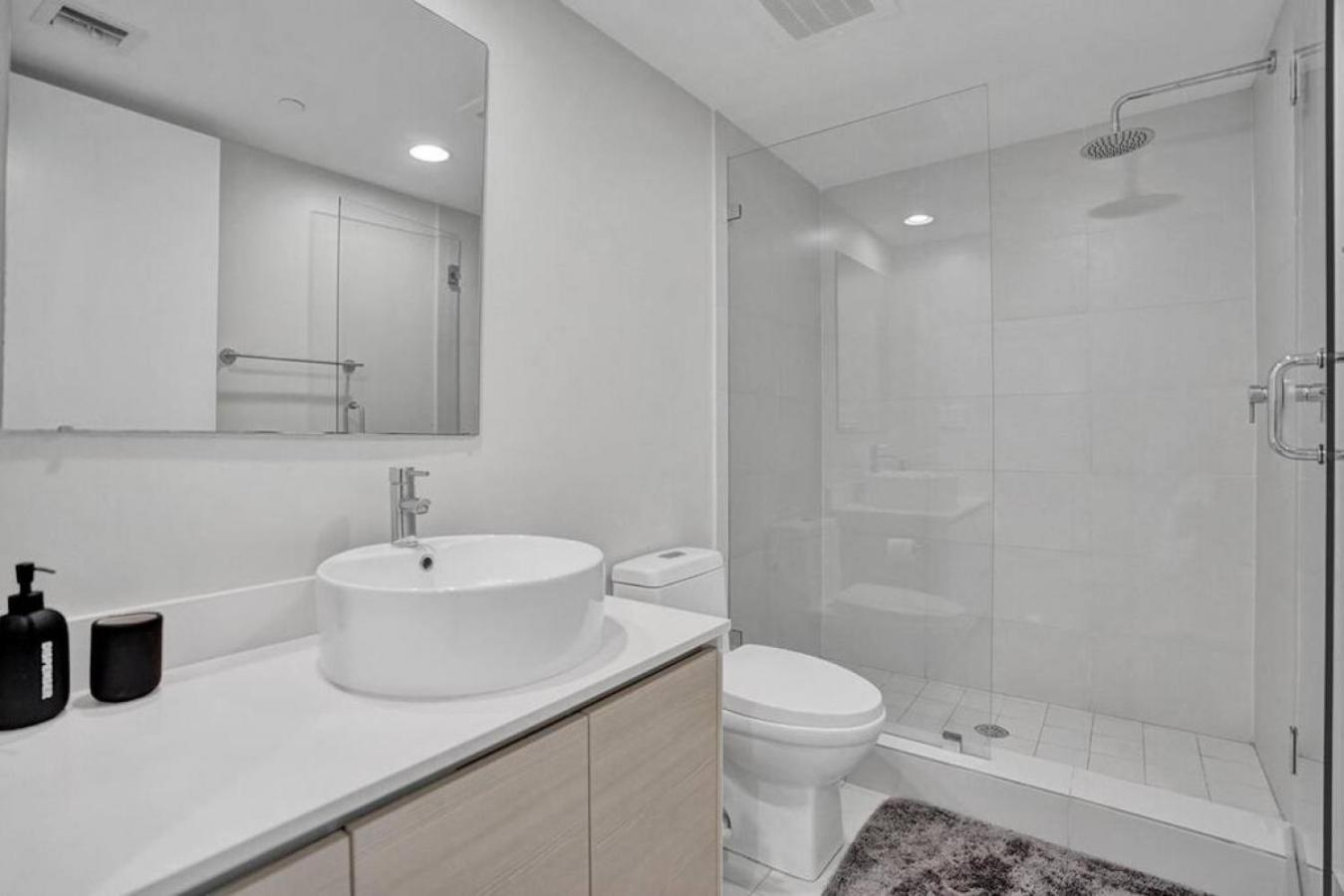Gorgeous 4 Bedroom Condo Pool and Stunning Views view 5