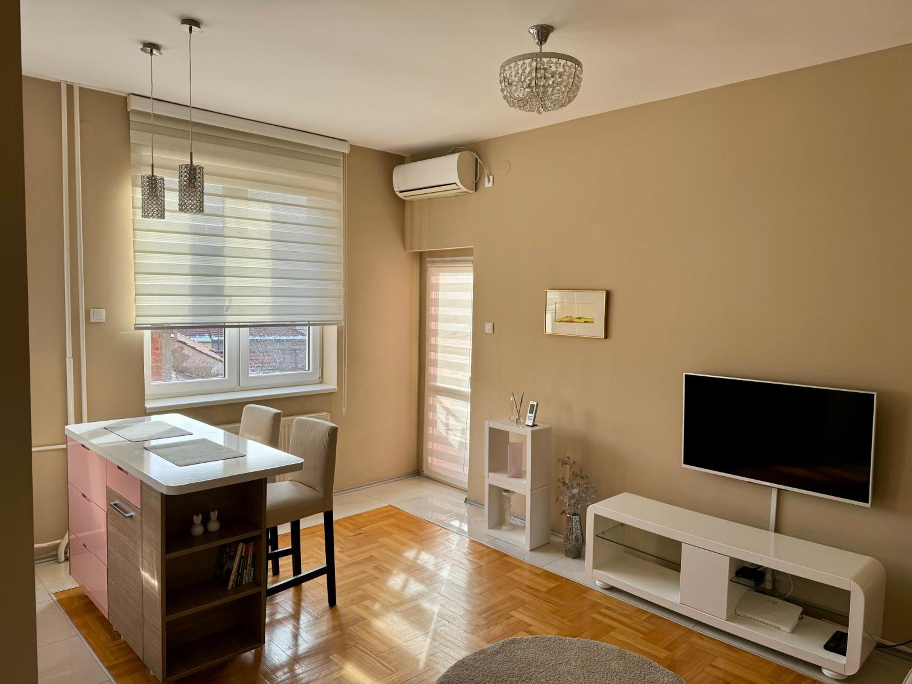 Trident Apartments 3 view 3