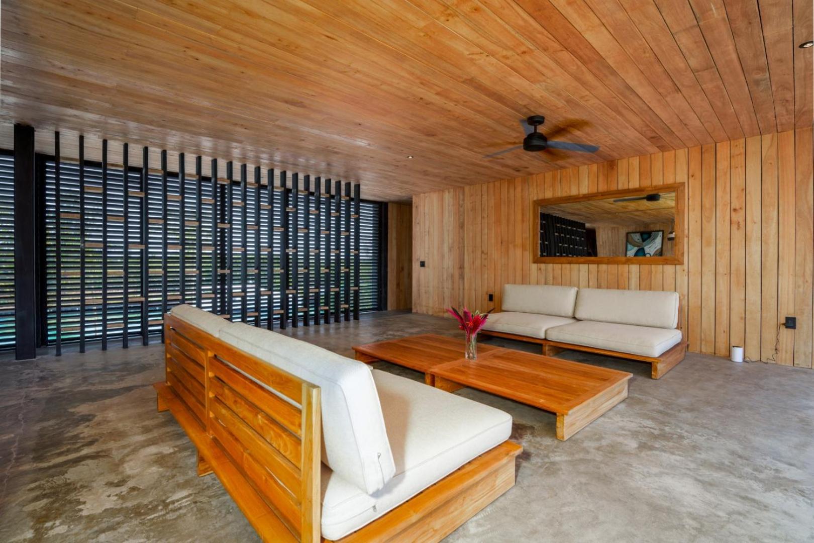 Shadow Sands - Modern Ocean Front Villa on Private Island