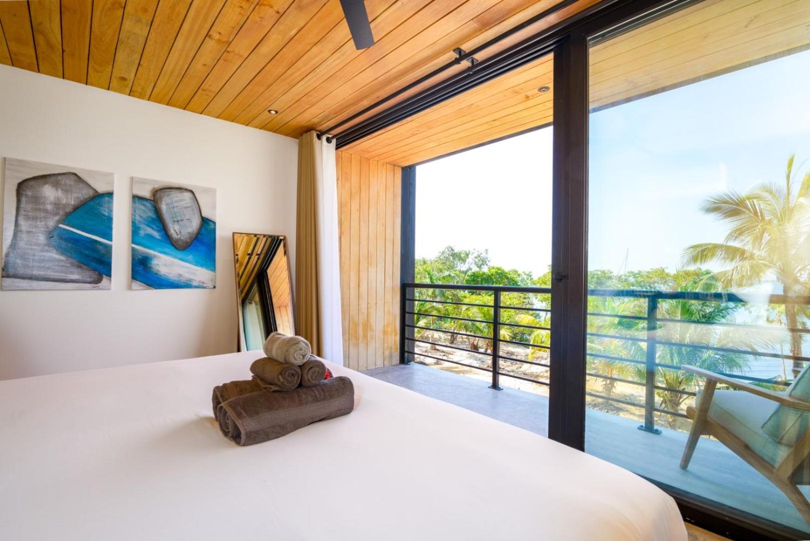 Shadow Sands - Modern Ocean Front Villa on Private Island