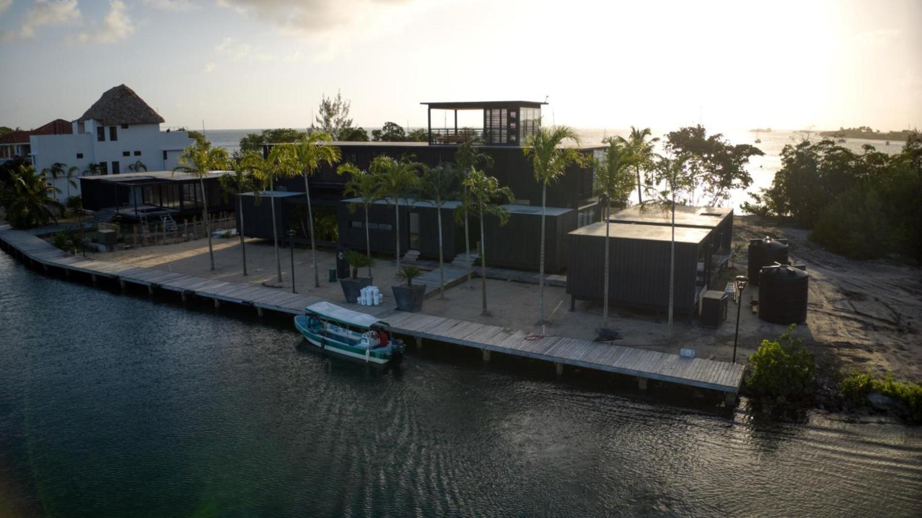 Shadow Sands - Modern Ocean Front Villa on Private Island