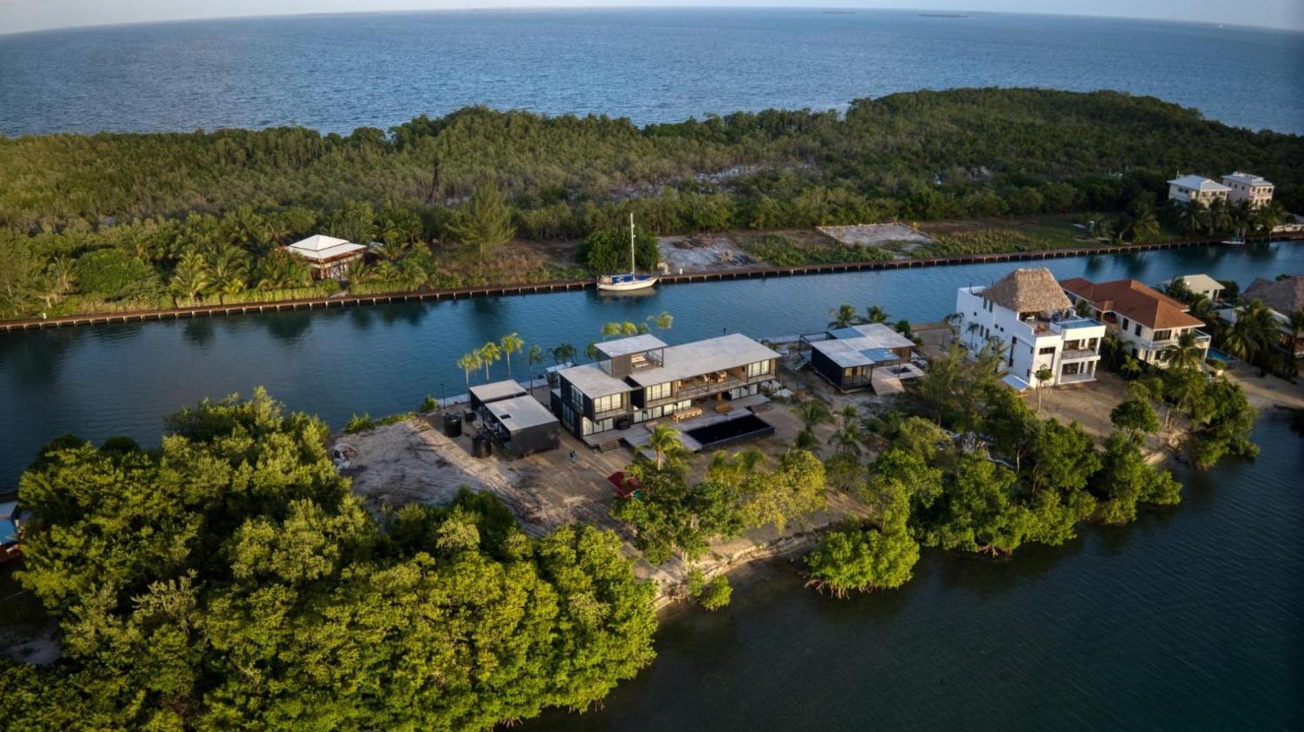 Shadow Sands - Modern Ocean Front Villa on Private Island