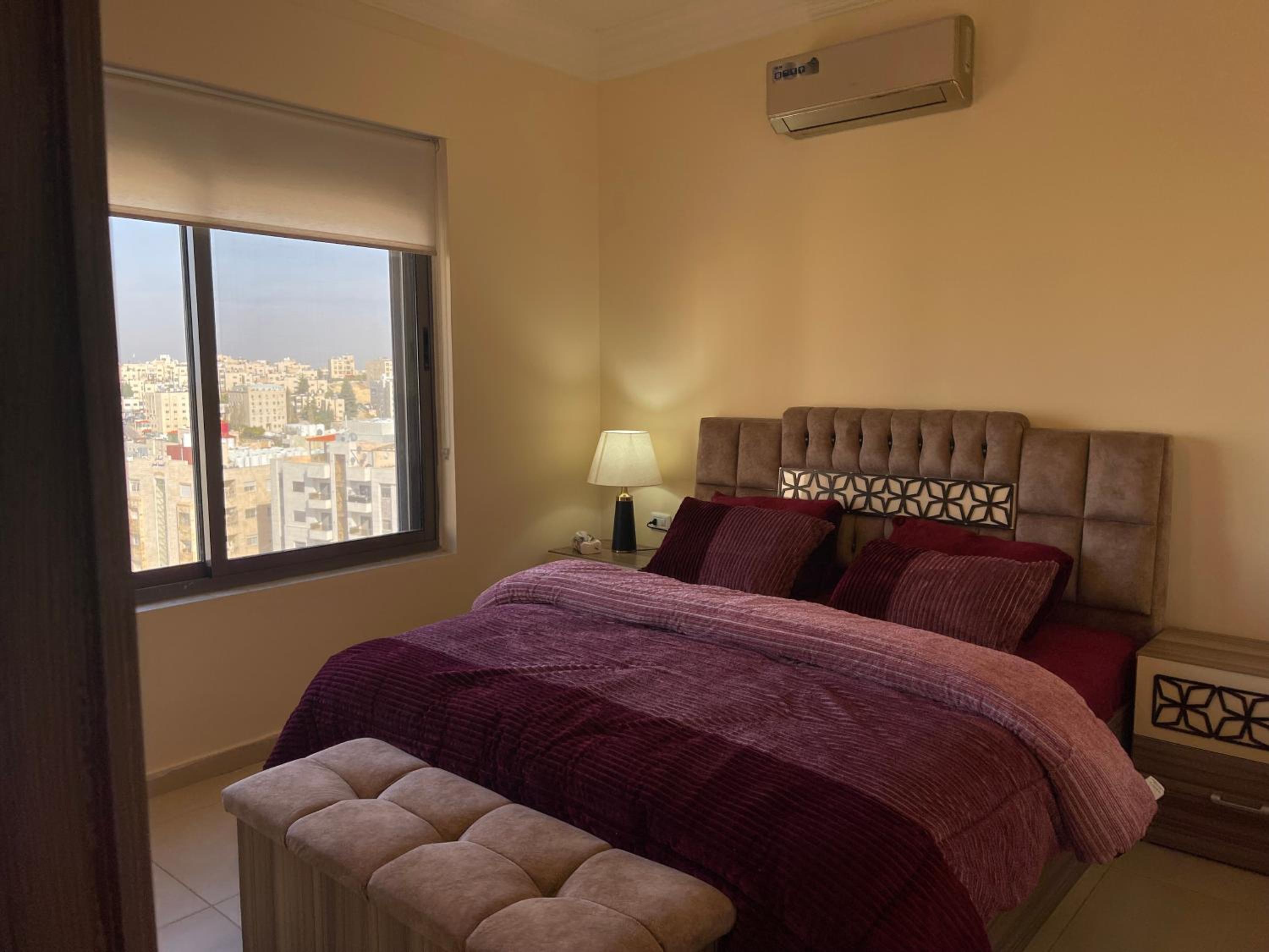 Home away from home with a Beautiful Balcony View 3 bedrooms 2 bathrooms view 4