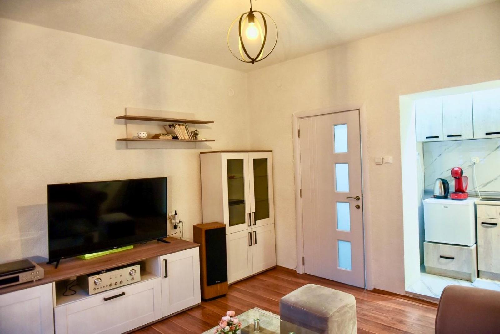 MIB Apartment view 5