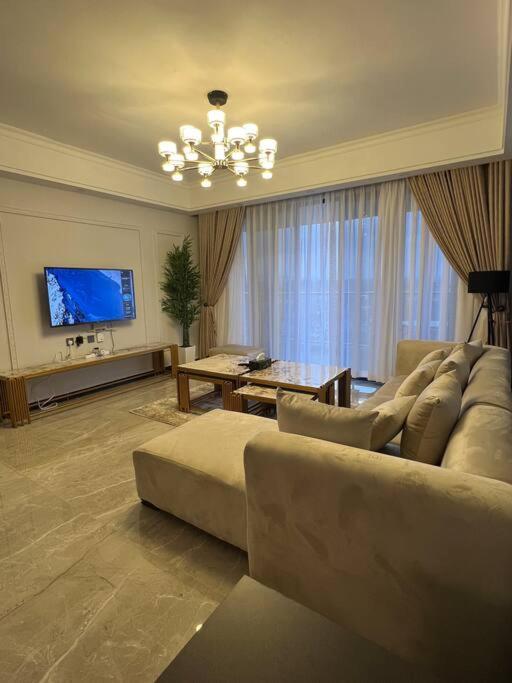 Cozy,Modern 2bedroom Apartment view 2
