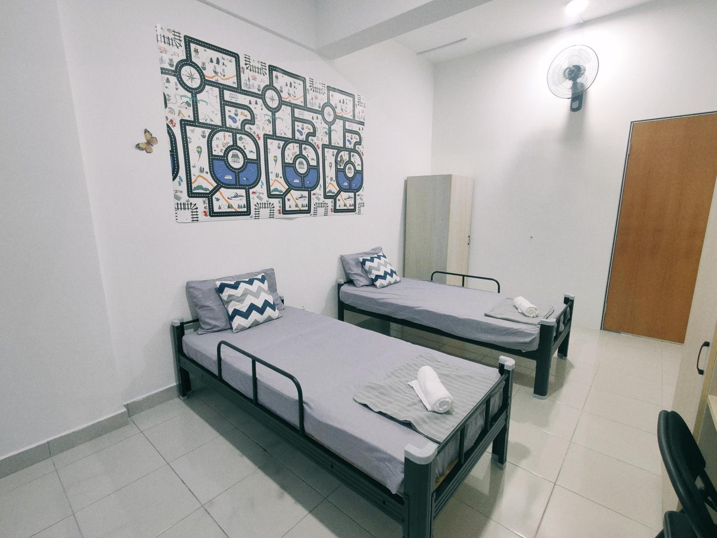 EasyStay Kampar (near UTAR) 5bedrooms 10pax Free WiFi photo 2