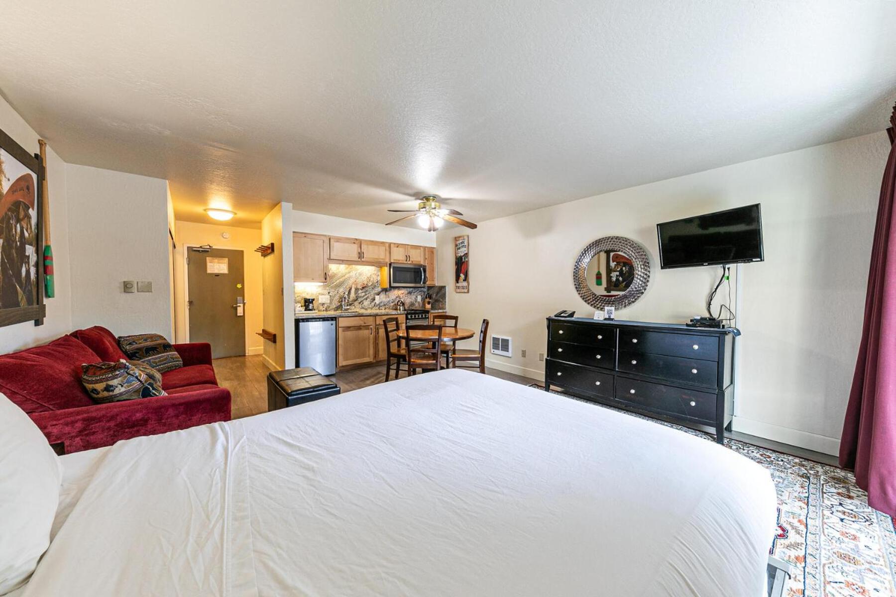 Charming Queen Studio Deluxe w/Balcony #233 at Donner Lake Village view 4