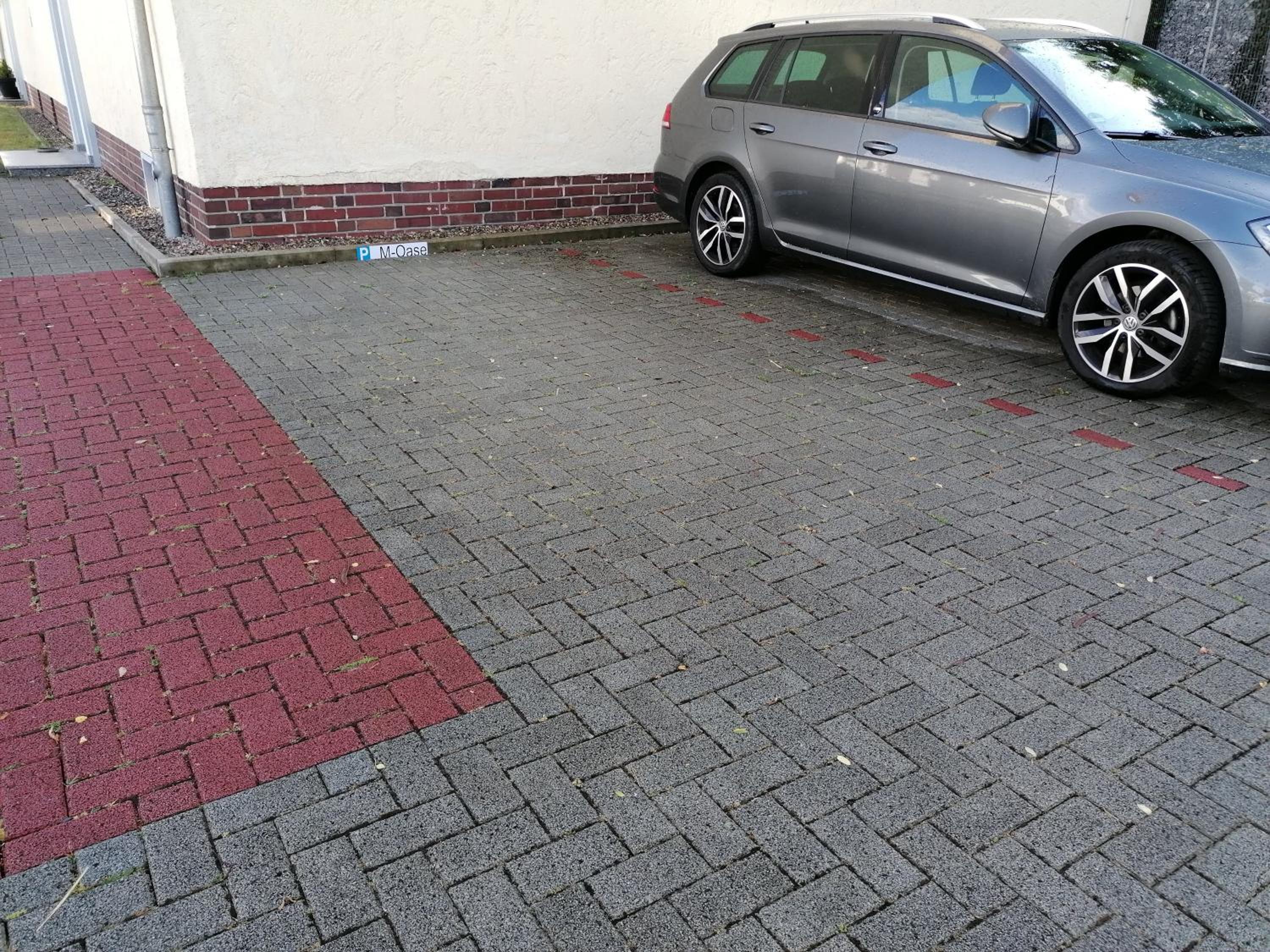 M-OASE Business Design I Küche I Parkplatz I Netflix