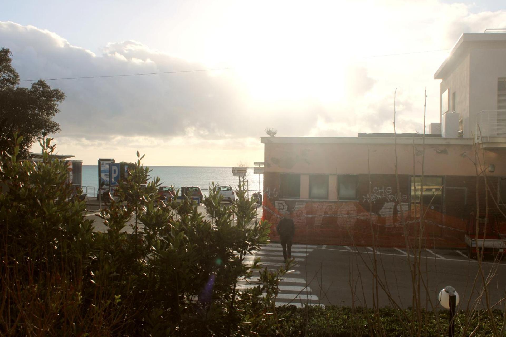 Due Lune al Mare en Levanto — human