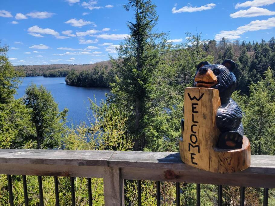 The Bear Cave Cottage at Little Kennisis Lake