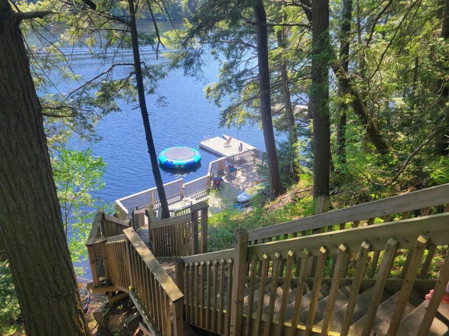 The Bear Cave Cottage at Little Kennisis Lake