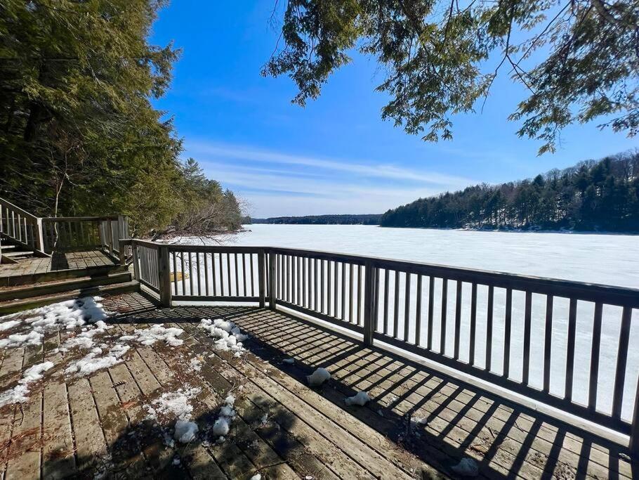 The Bear Cave Cottage at Little Kennisis Lake