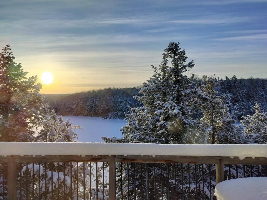 The Bear Cave Cottage at Little Kennisis Lake