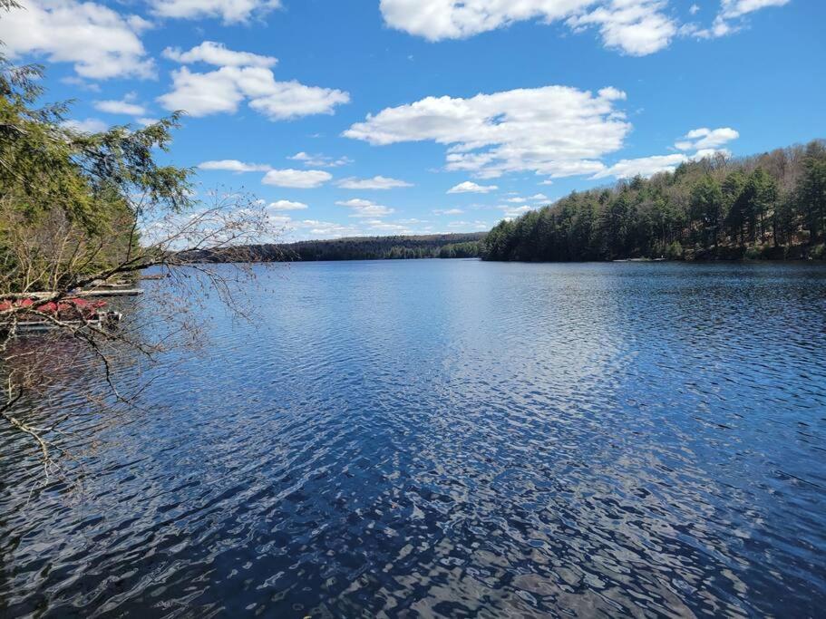 The Bear Cave Cottage at Little Kennisis Lake