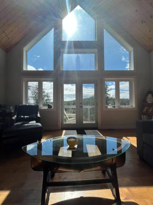 The Bear Cave Cottage at Little Kennisis Lake