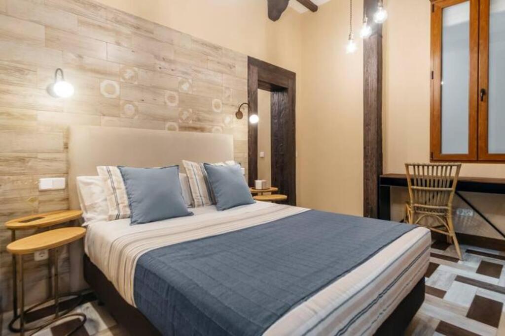 Cozy apartment in Chueca. Barb1 view 4