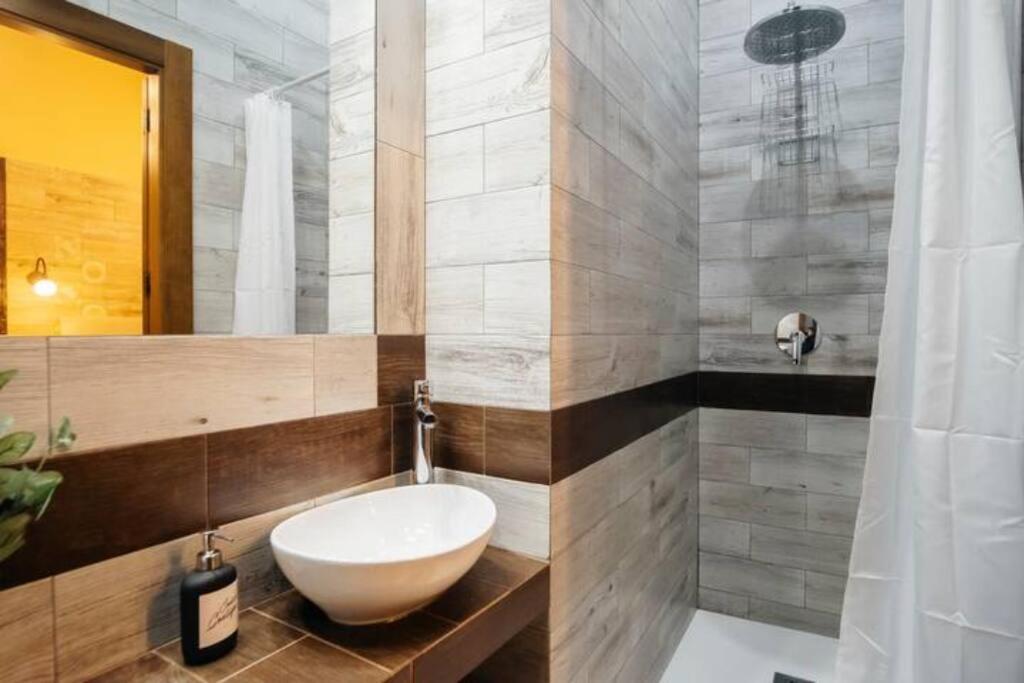 Cozy apartment in Chueca. Barb1 view 5