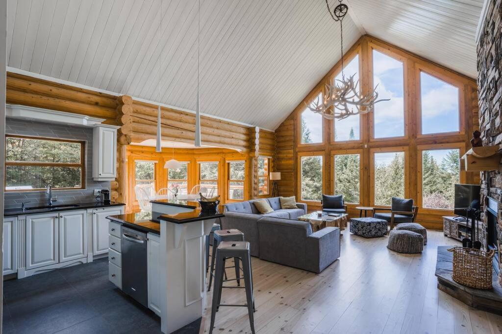 Chalet Red Deer Spa at Fiddler Lake
