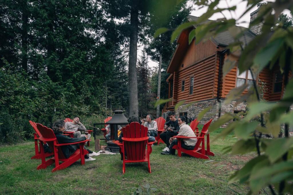 Chalet Red Deer Spa at Fiddler Lake