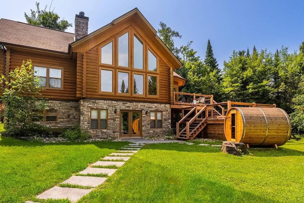 Chalet Red Deer Spa at Fiddler Lake