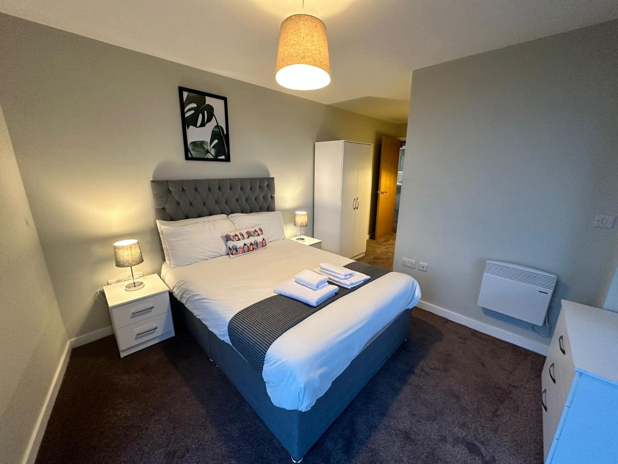 Adelphi Wharf Apartments by Beehosting