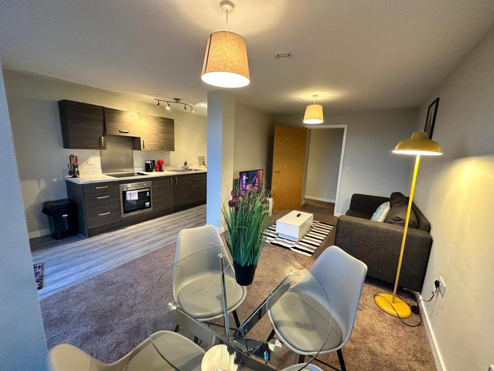 Adelphi Wharf Apartments by Beehosting