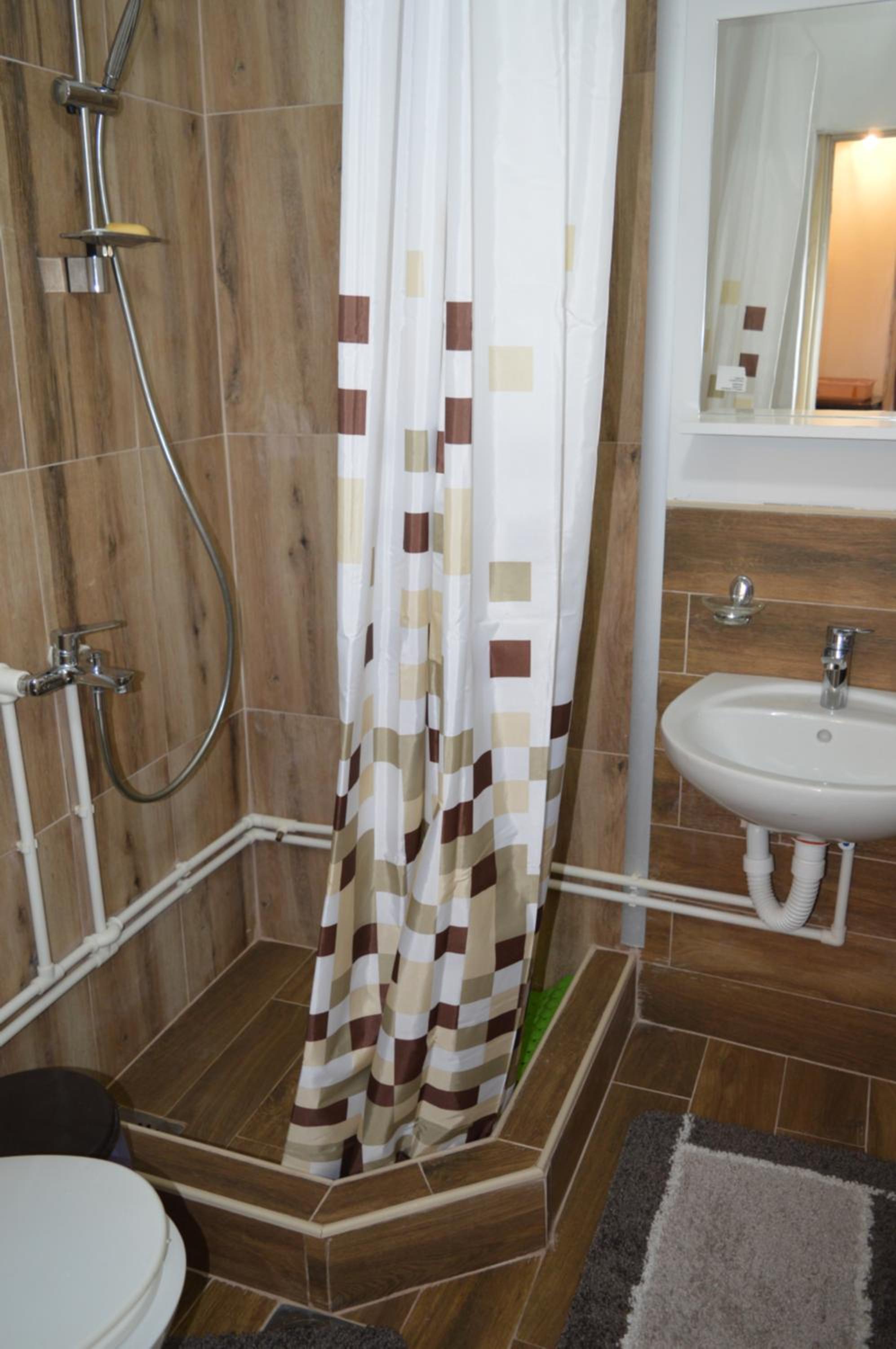 Kuca Rancic view 5