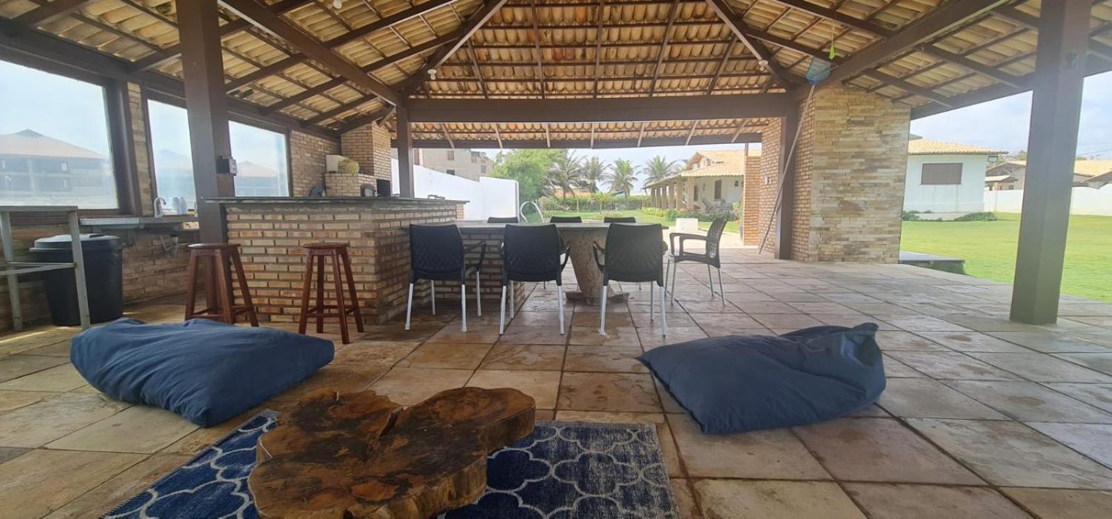 Casa Medalhão Pé na Areia