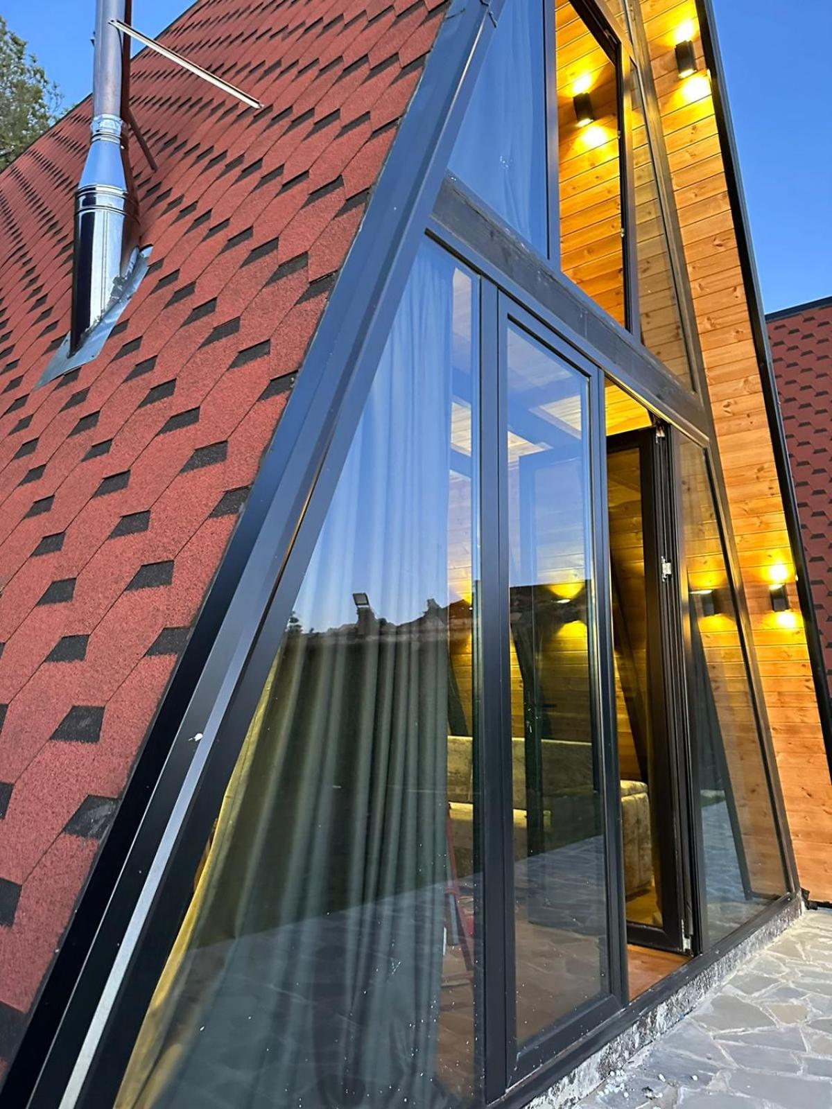 Vila Alpine Arlon Gjinar