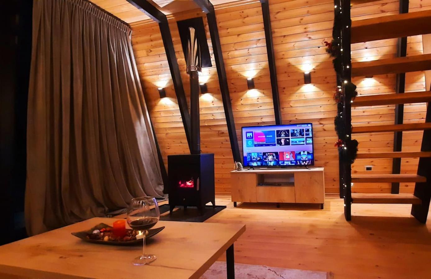 Vila Alpine Arlon Gjinar
