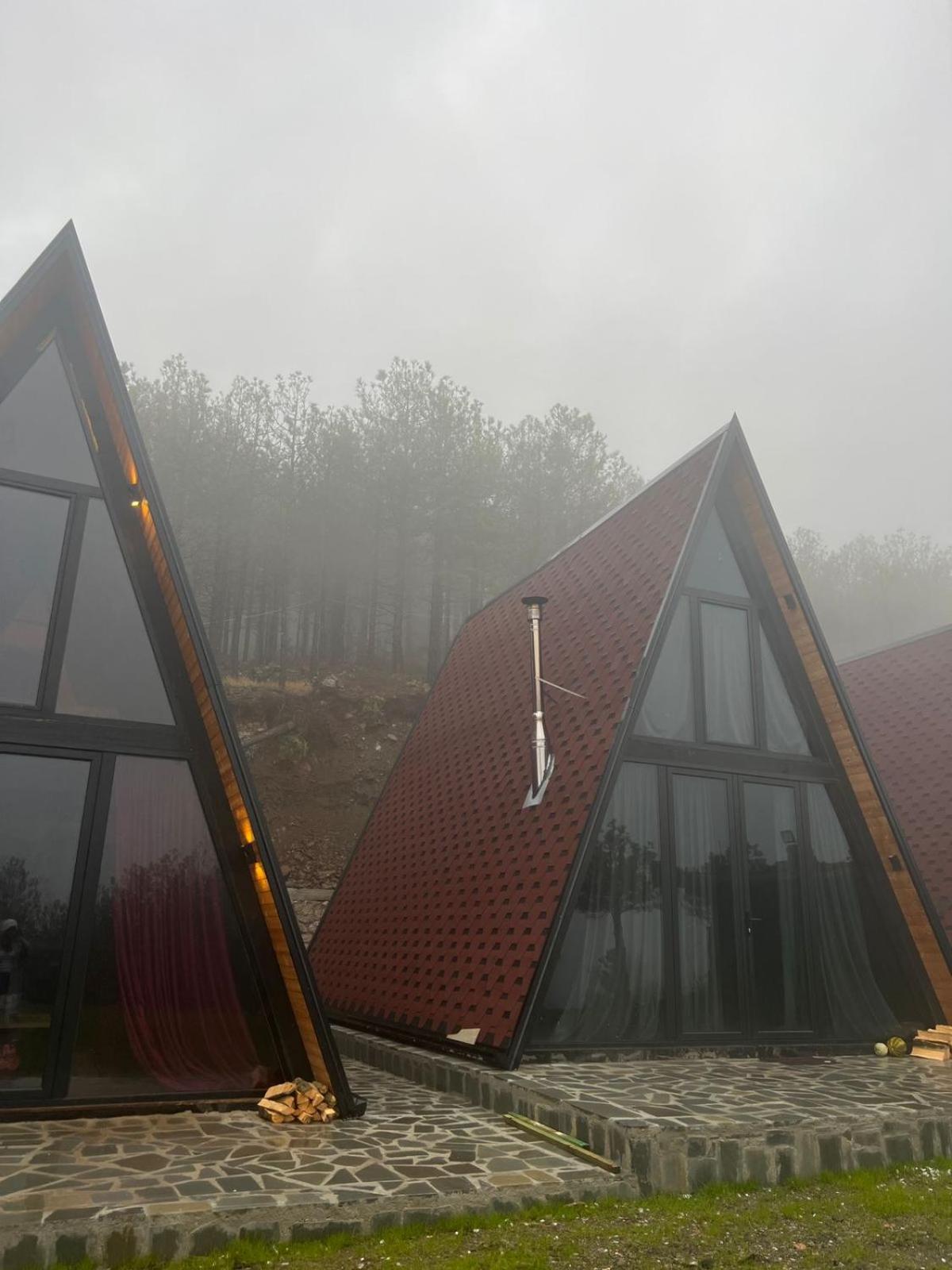 Vila Alpine Arlon Gjinar