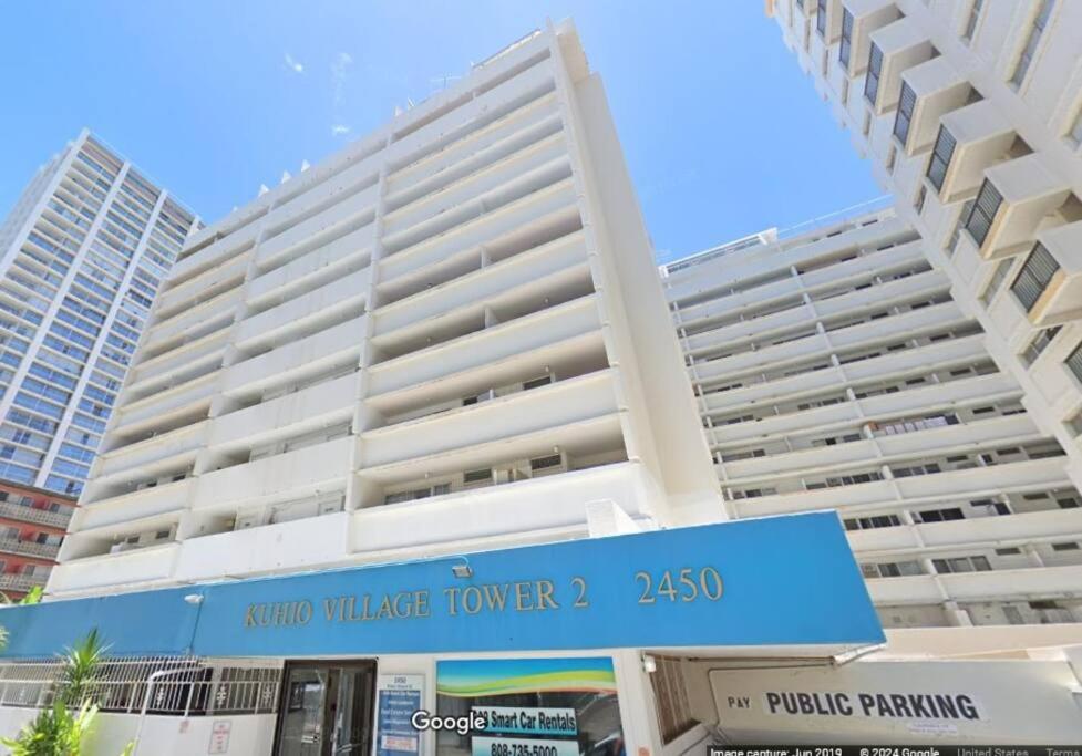 Contemporary Ocean View Suite - Heart of Waikiki! hotel photo