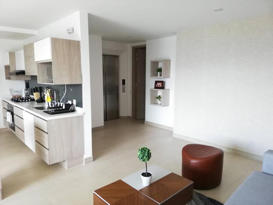 Amplio apartamento de 180 metros con terrazas con vista única cafetera en Armenia