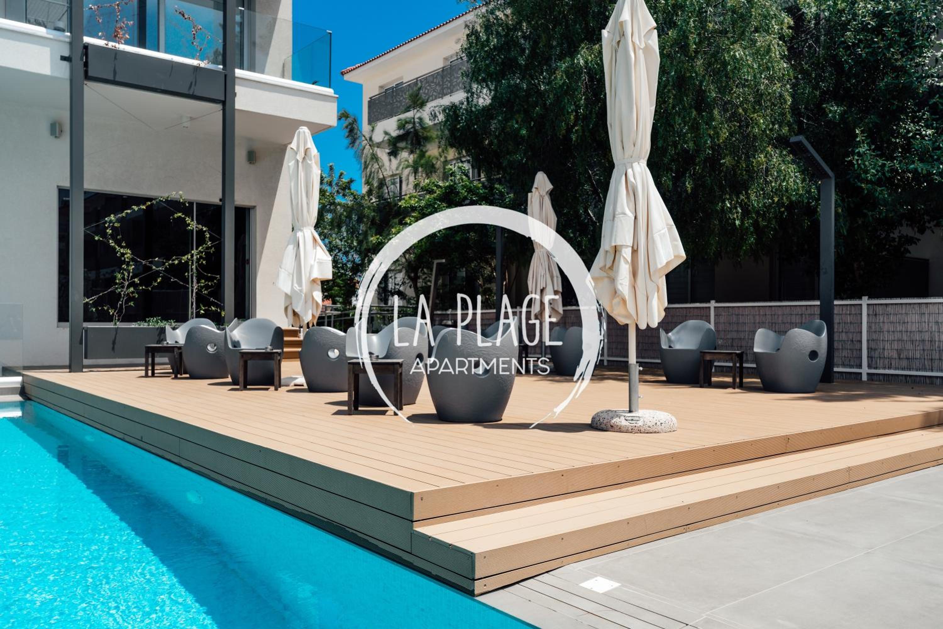 Cozy 2 Bedroom Family Apartment w/ Pool