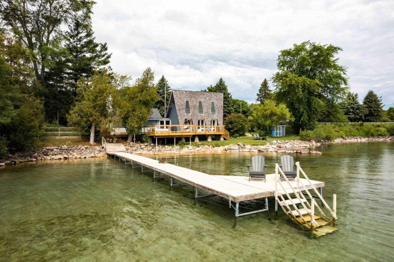 Bayshore Boathouse-Waterfront home on West Bay view 5