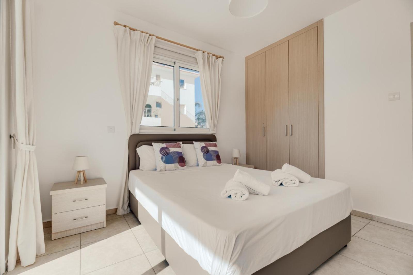 Cozy 2 Bedroom Family Apartment w/ Pool